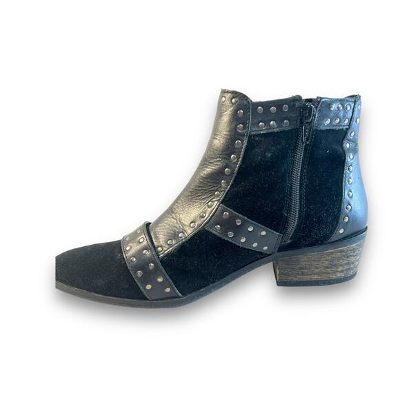 SORRENTO Black Studded Suede Leather Boots SZ 8 - Picture 4 of 12